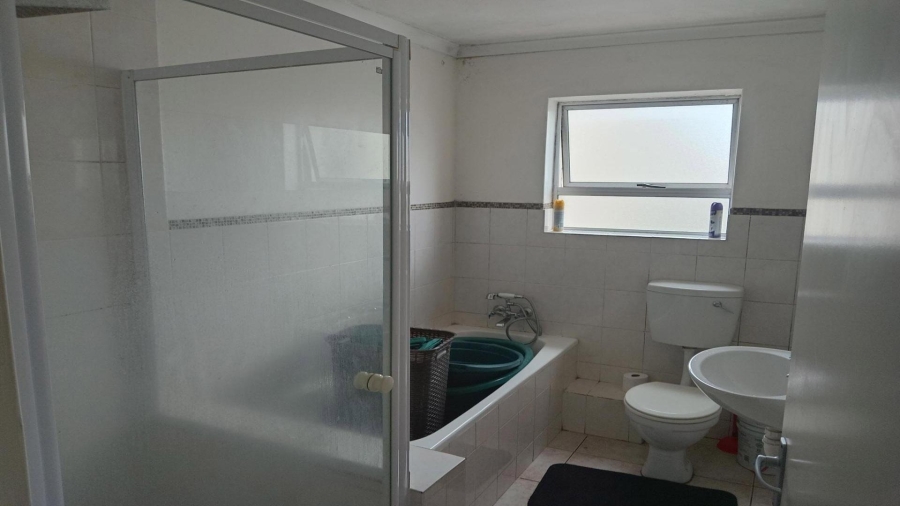 2 Bedroom Property for Sale in Guldenland Western Cape